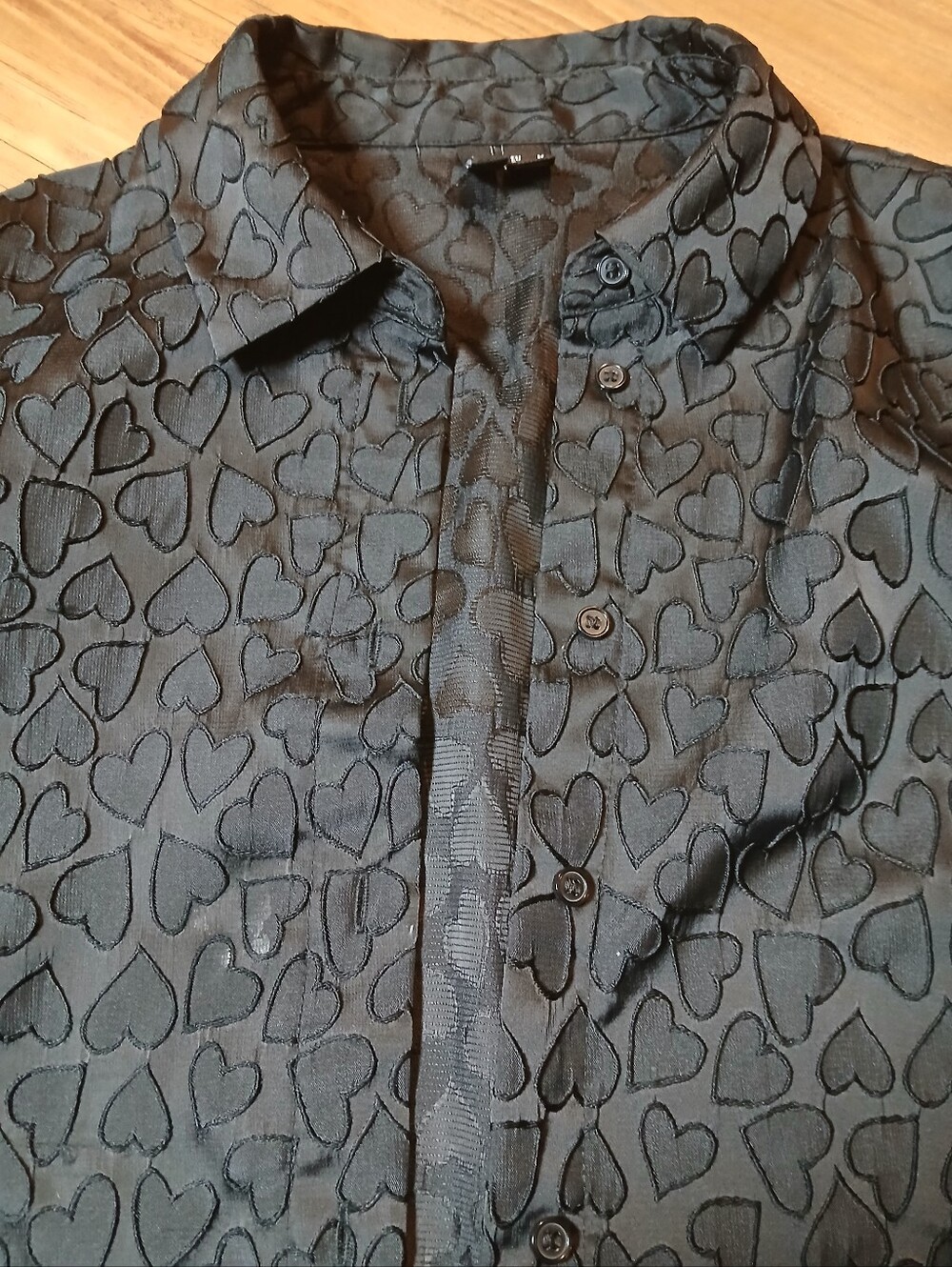 Vero Moda Black Heart-Pattern Button-Up Blouse - Picture 7 of 8